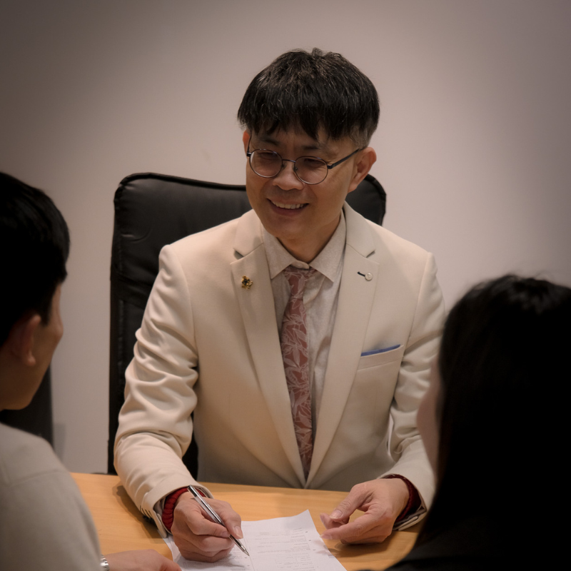 Simon Rong Consultancy Migration Agent Brisbane Immigration Consultant